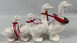 Vintage Dept. 56 Christmas Village Goose Duck Family Ceramic W/ Wreath & Ribbons